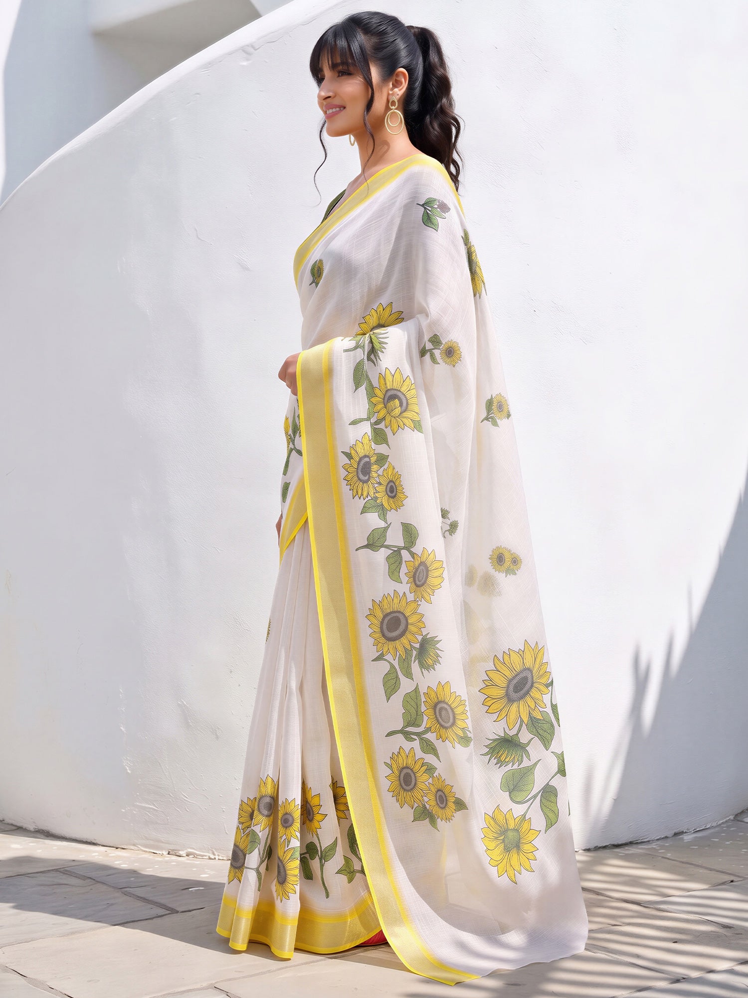 White Cotton Linen saree – detail view 2