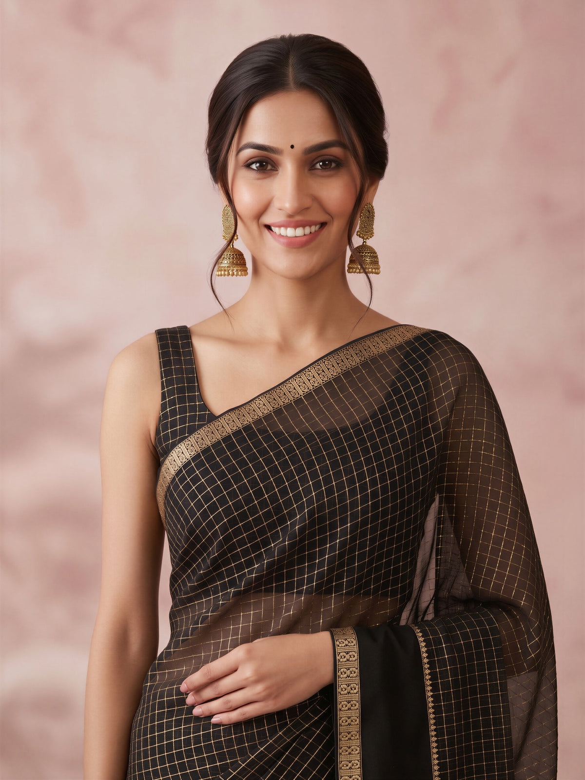Black Viscose saree – detail view 4
