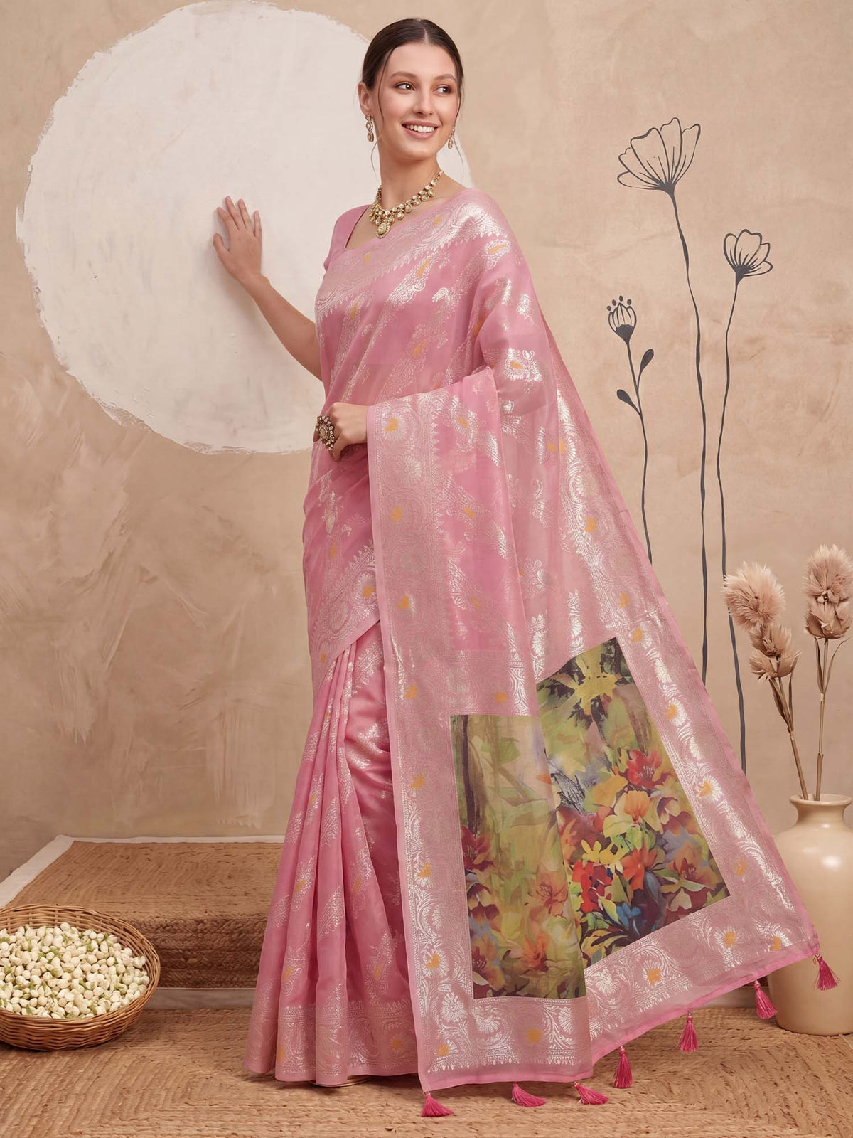 Pink Organza saree – detail view 2