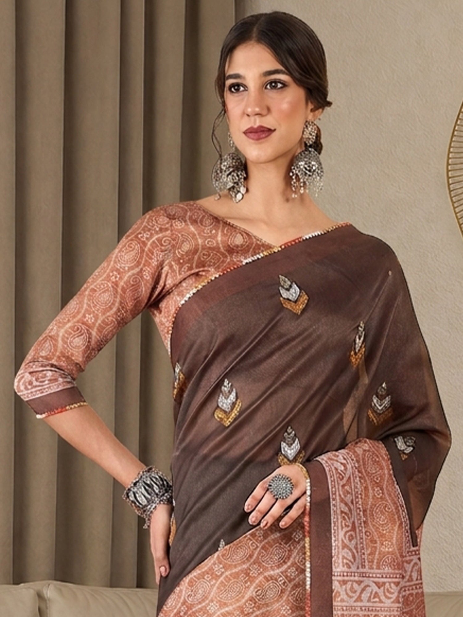 Brown Silk Blend saree – detail view 4