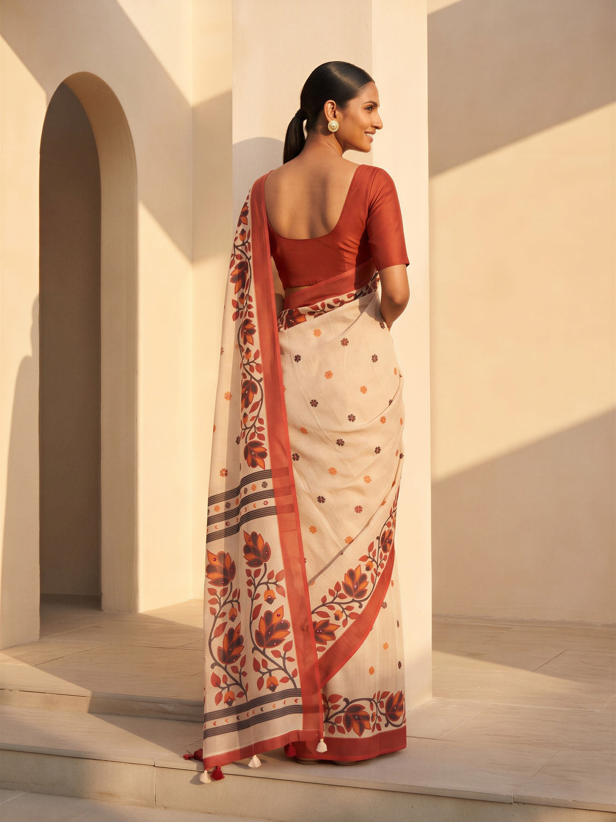 Beige Linen Blend saree – detail view 1