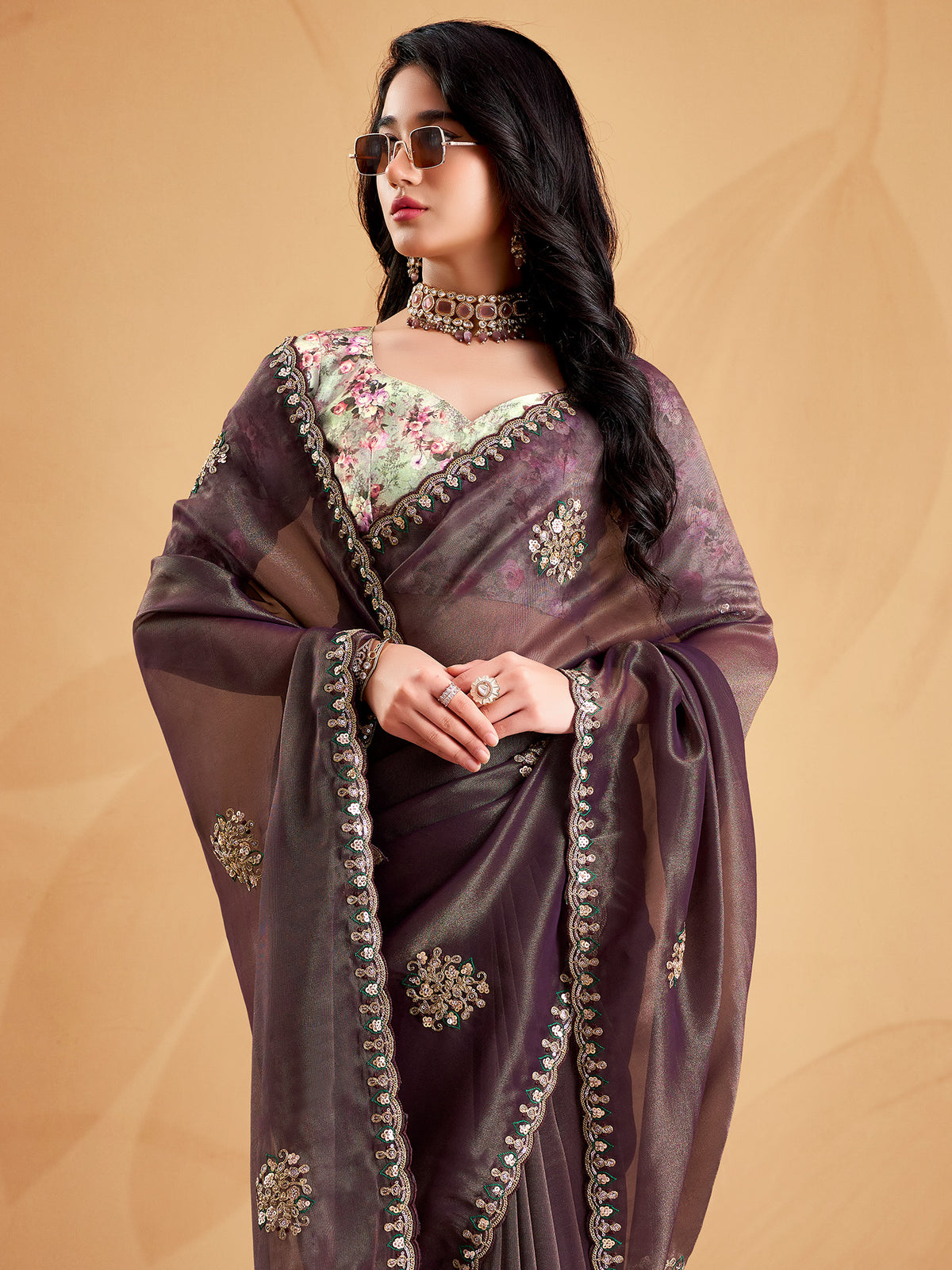 Wine Tissue saree – detail view 2