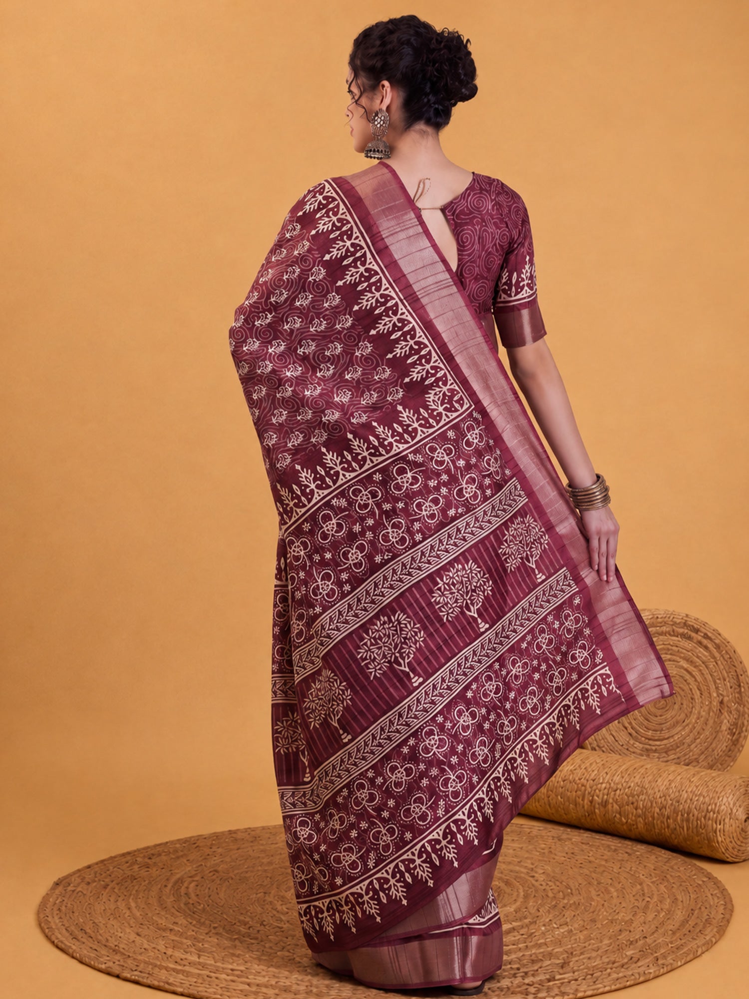 Maroon Silk Blend saree – detail view 1