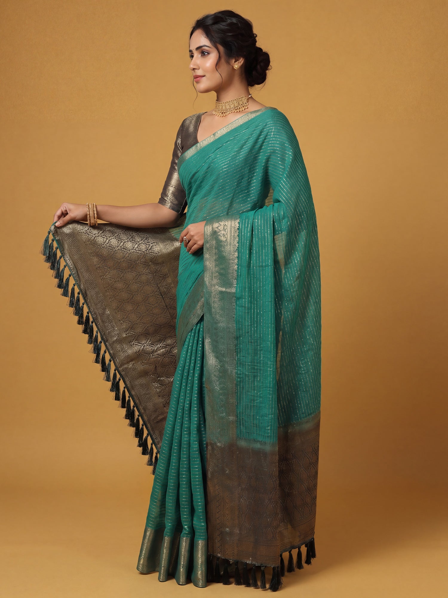Teal Green Chiffon saree – detail view 2