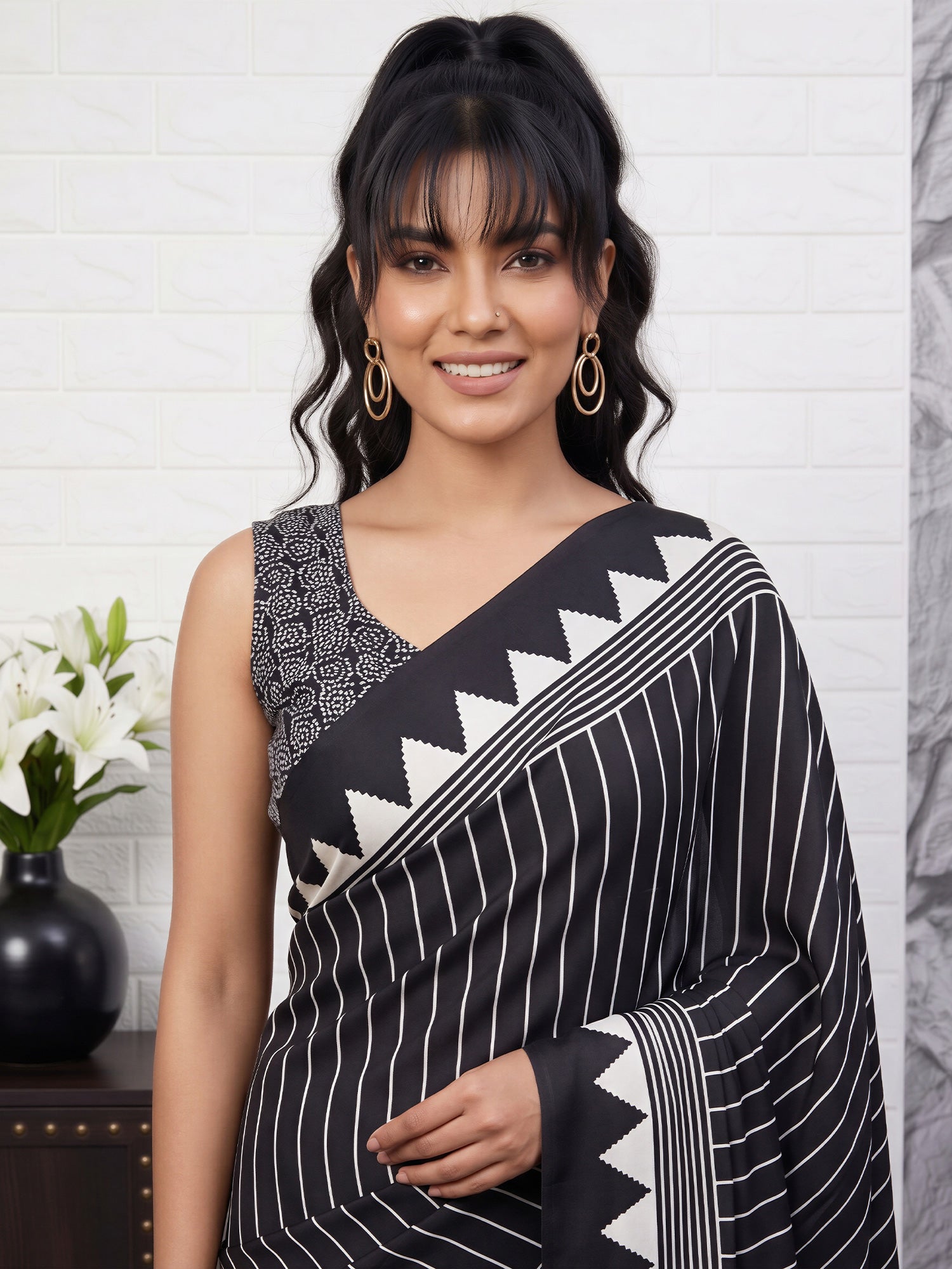 Black Satin saree – detail view 4