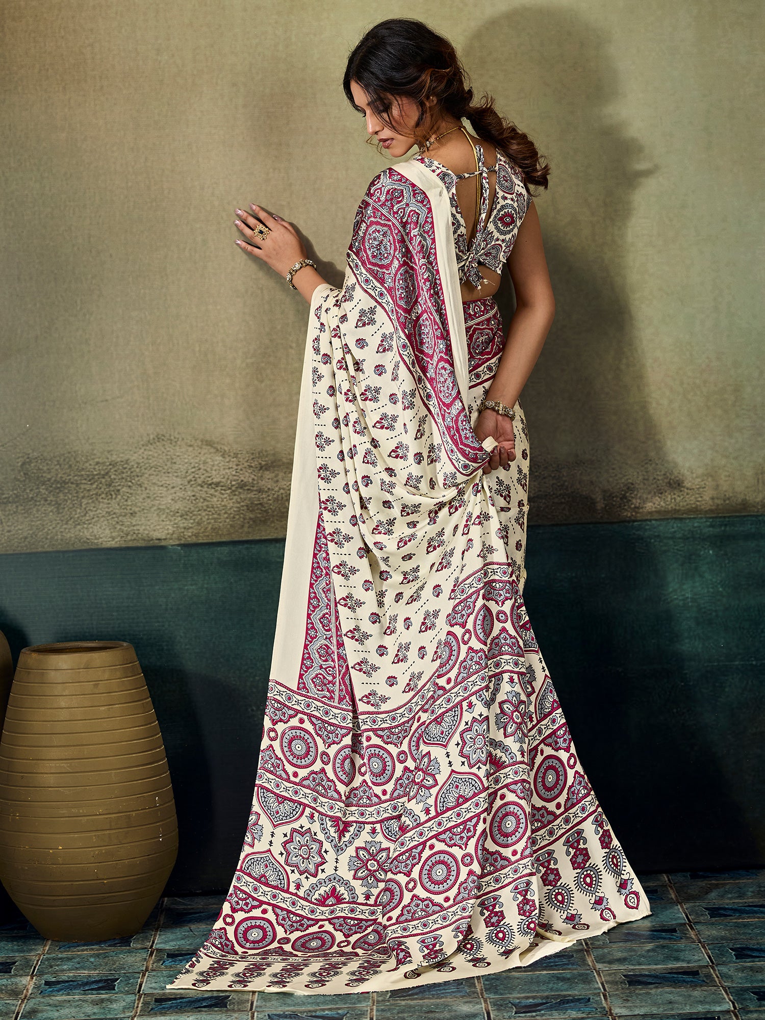Cream Satin saree – detail view 1