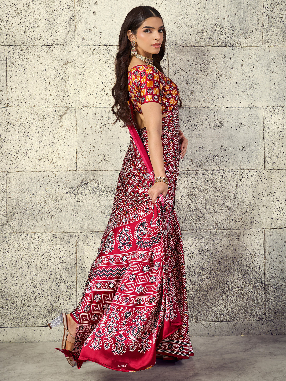 Maroon Satin saree – detail view 2