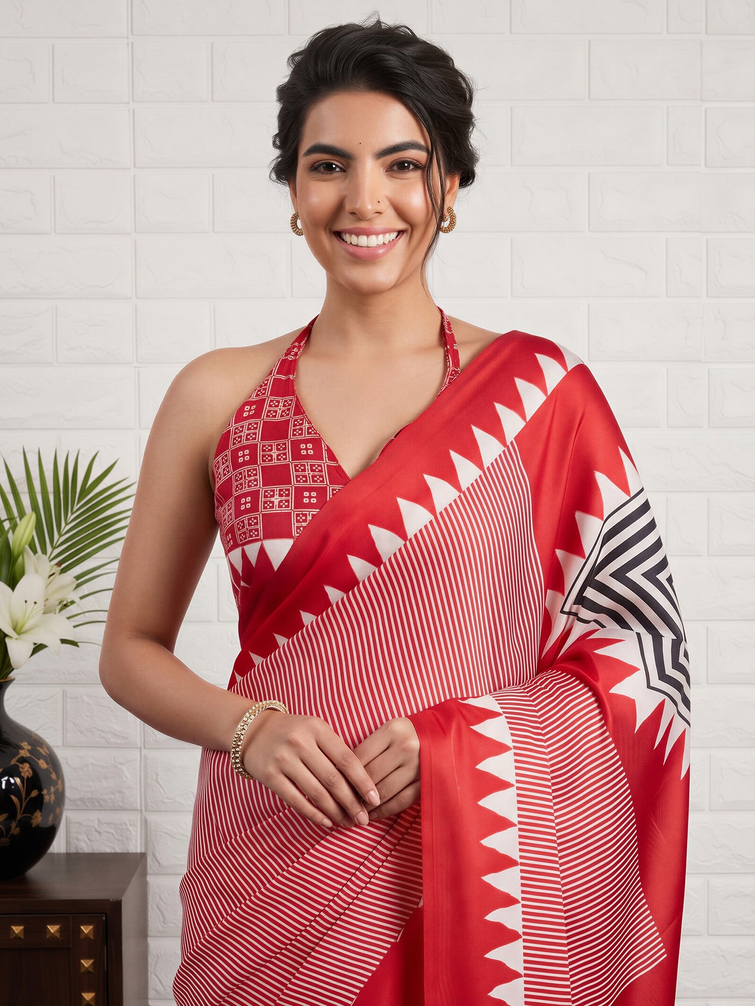 Red Satin Silk saree – detail view 4