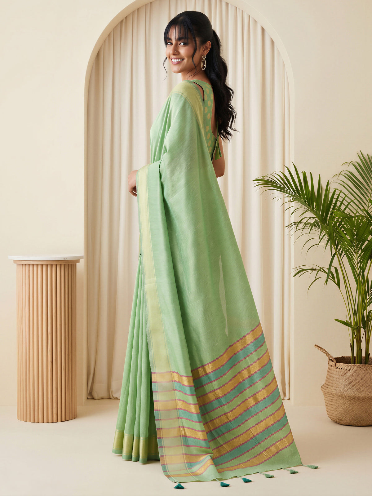 Light Green Bhagalpuri Silk saree – detail view 2
