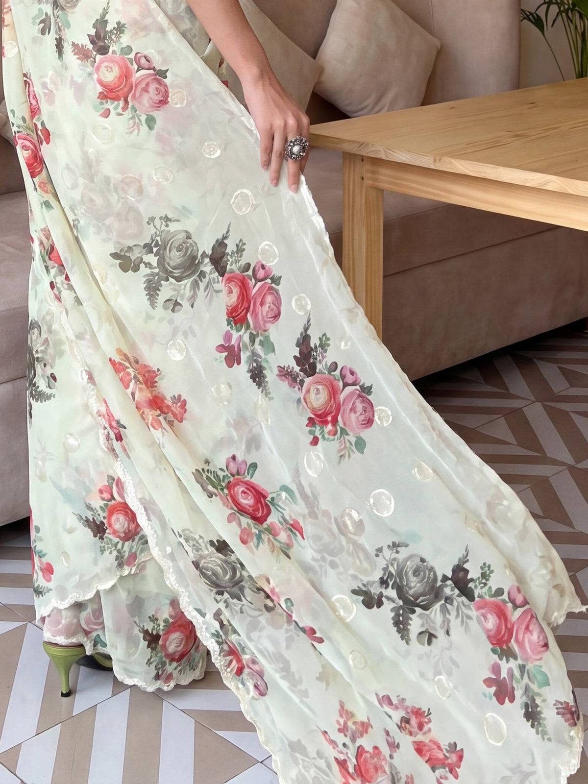 Light Green Linen saree – detail view 5