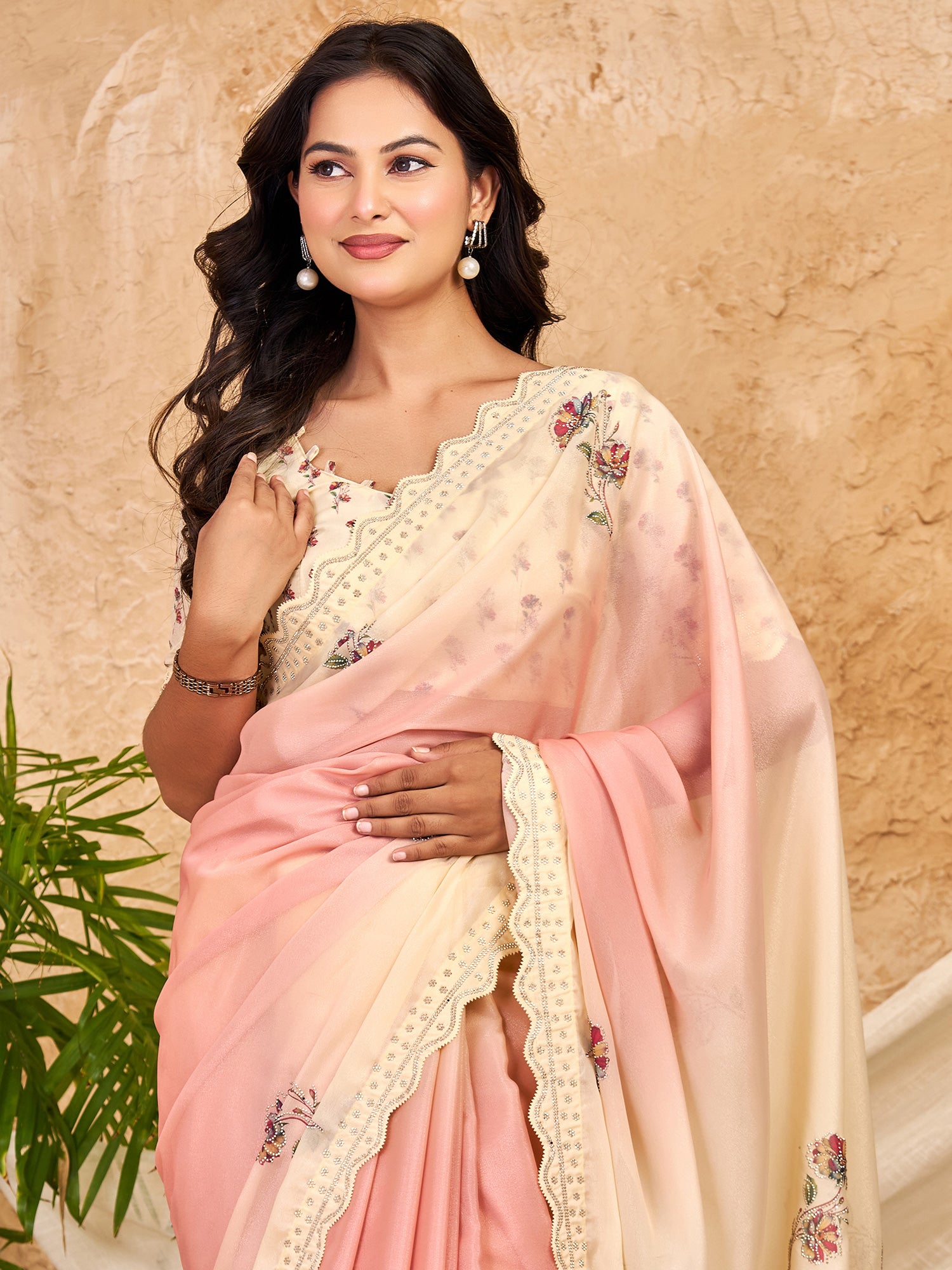 Peach Georgette saree – detail view 4
