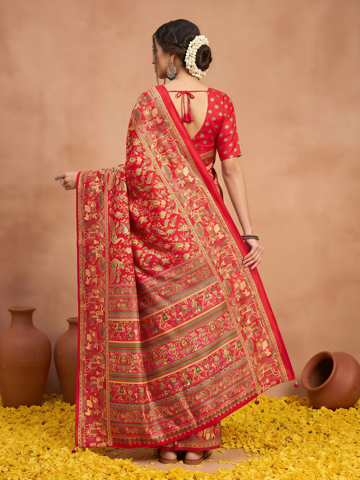 Red Silk Blend saree – detail view 1