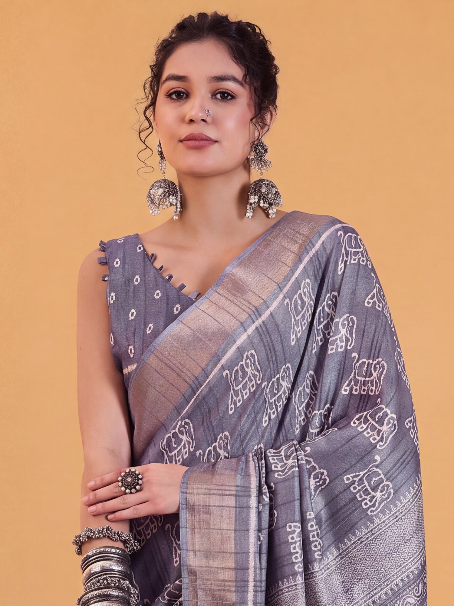 Metallic Silk Blend saree – detail view 3