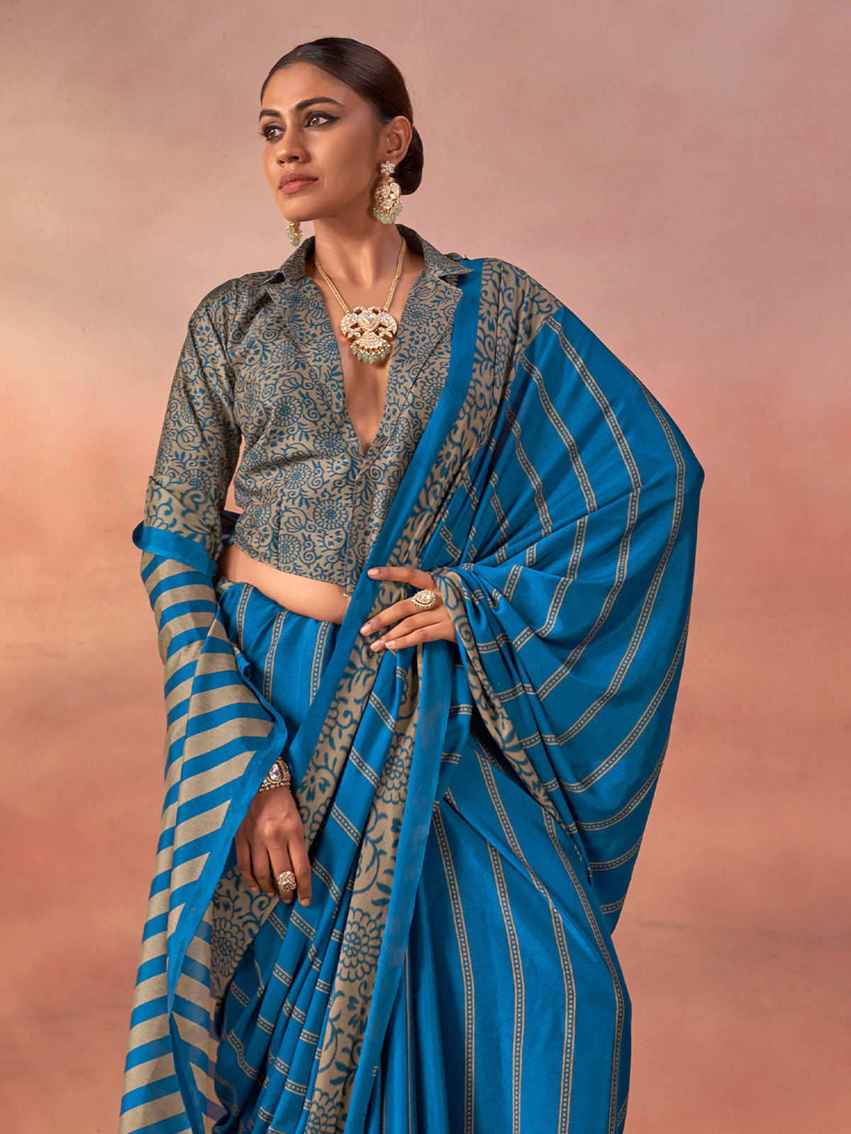 Teal Blue Silk Blend saree – detail view 3