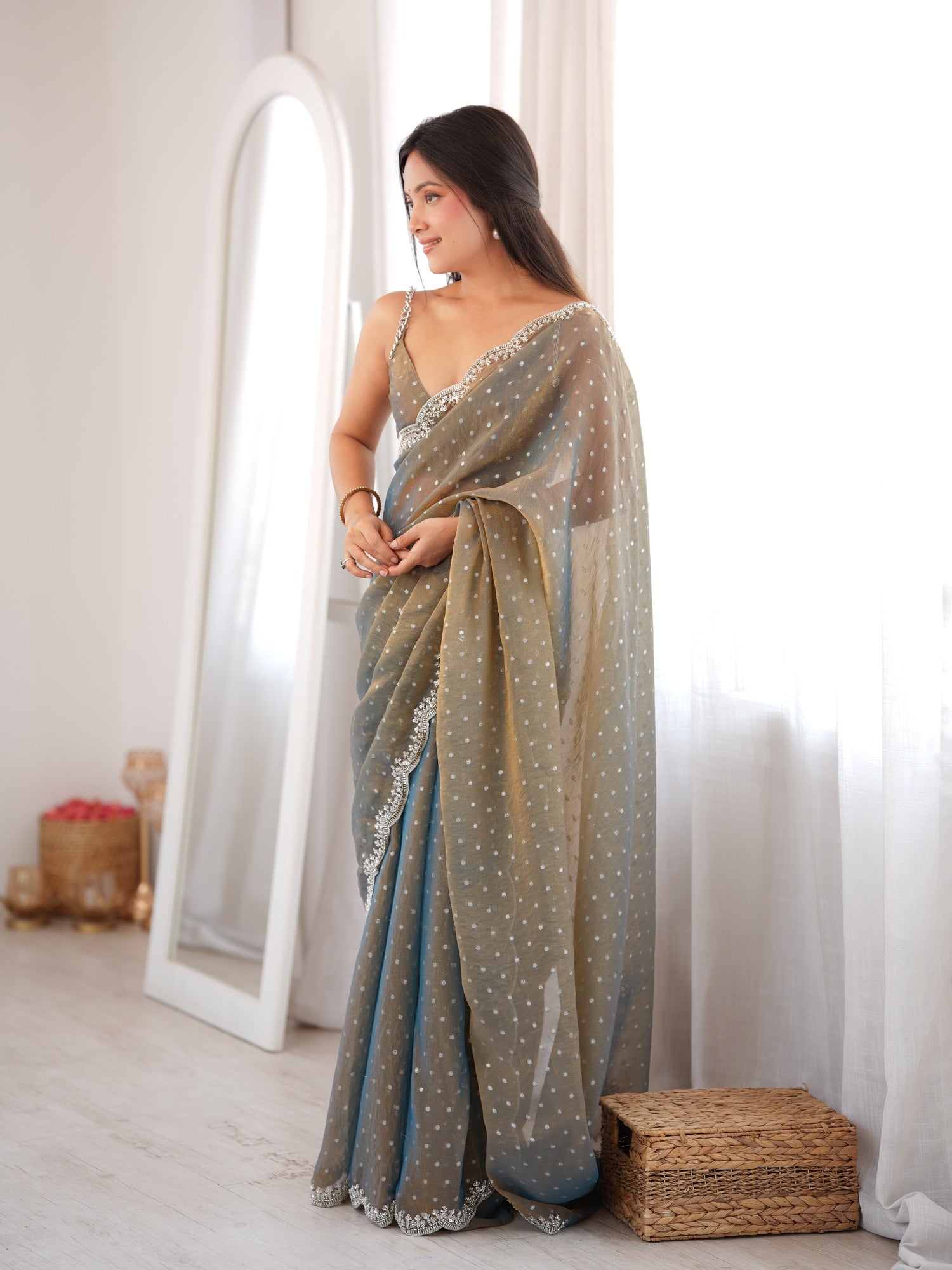 Metallic Silk Blend saree – detail view 3