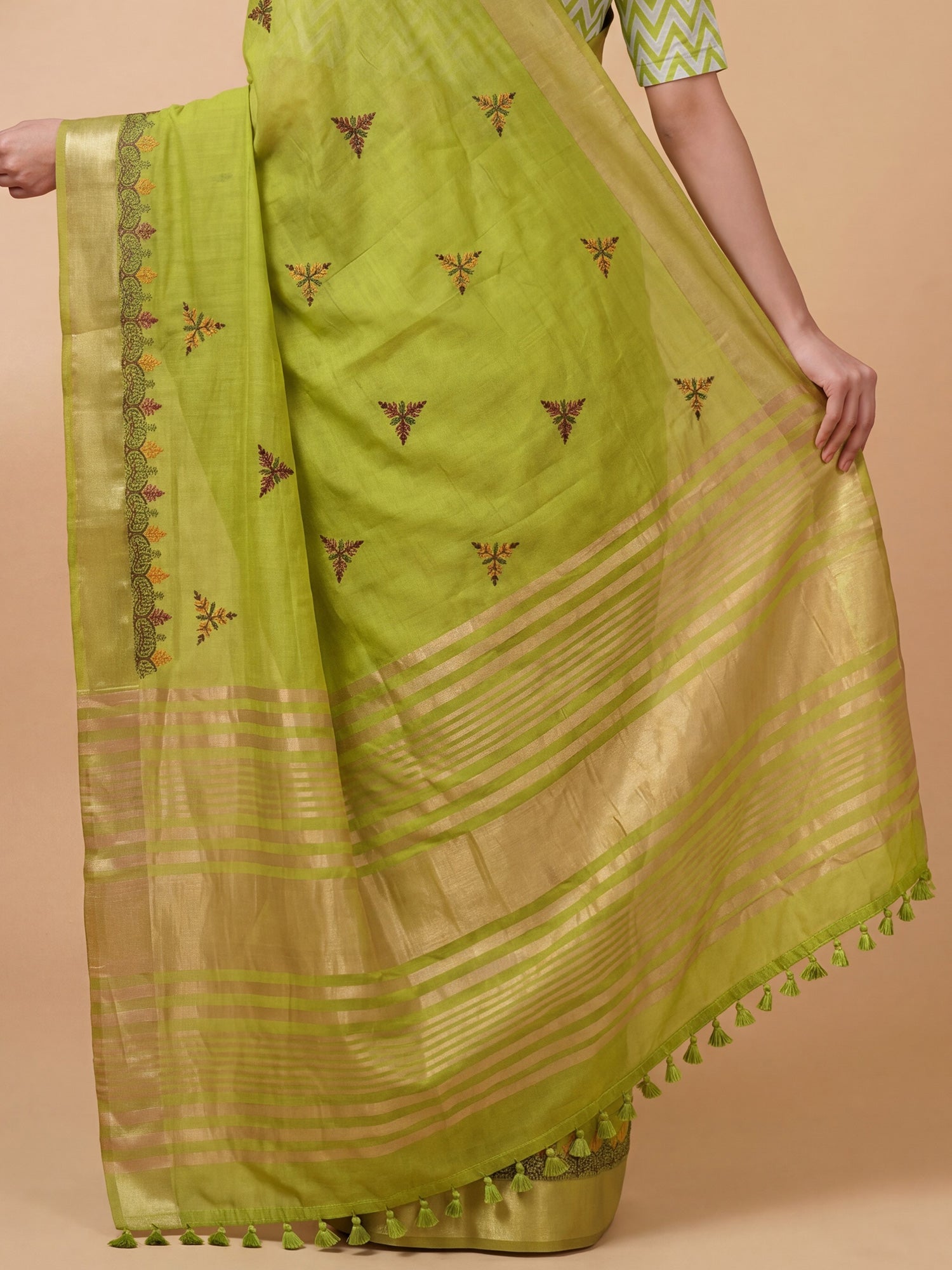 Lime Green Cotton Linen saree – detail view 5