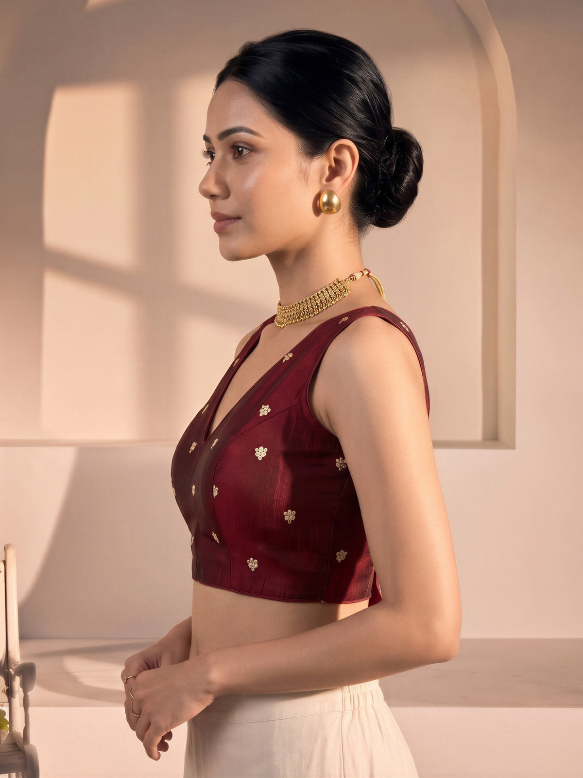 Maroon sequin embellished vichitra silk sleeveless readymade saree blouse with v neck view 1