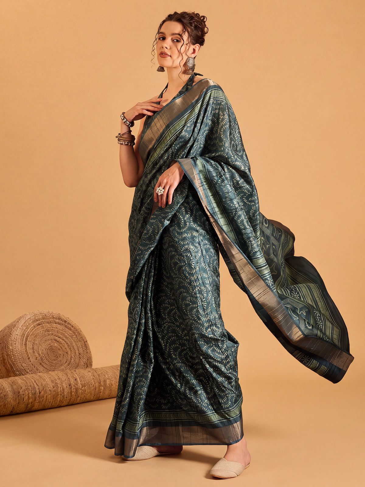 Teal Green Silk Blend saree – detail view 2