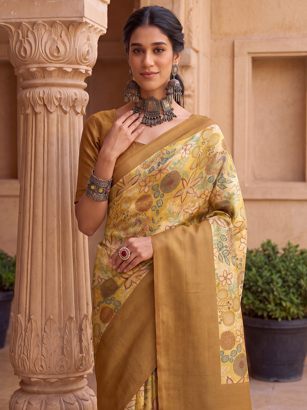 Mustard Silk Blend saree – detail view 4