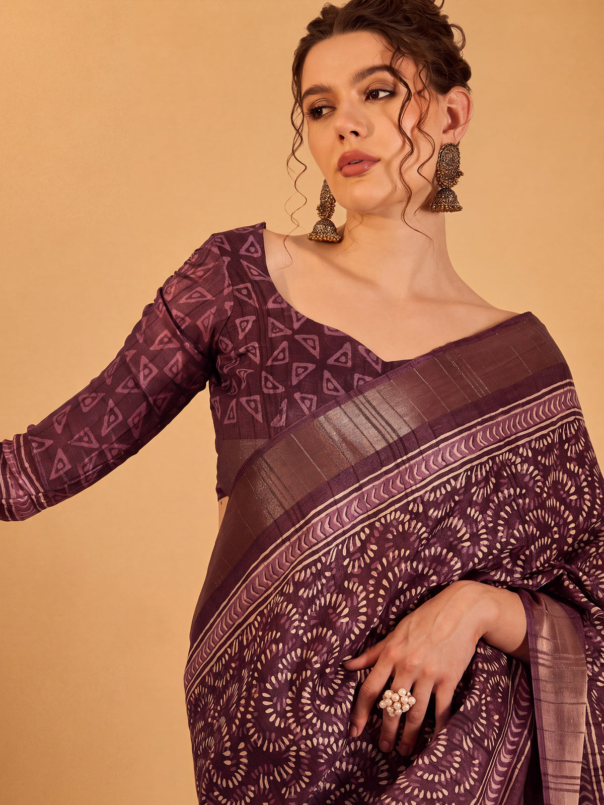 Wine Silk Blend saree – detail view 4