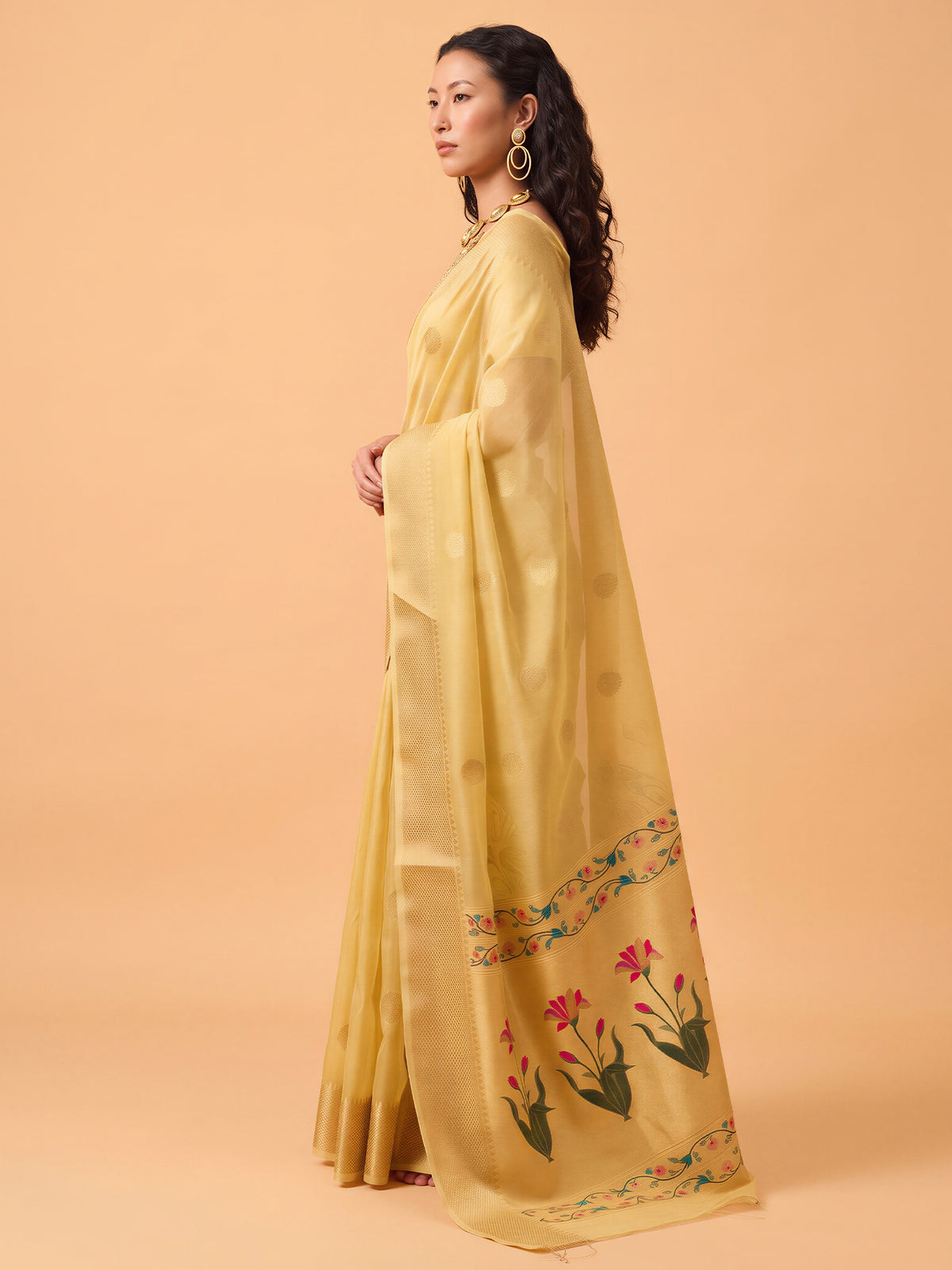 Yellow Tissue saree – detail view 2