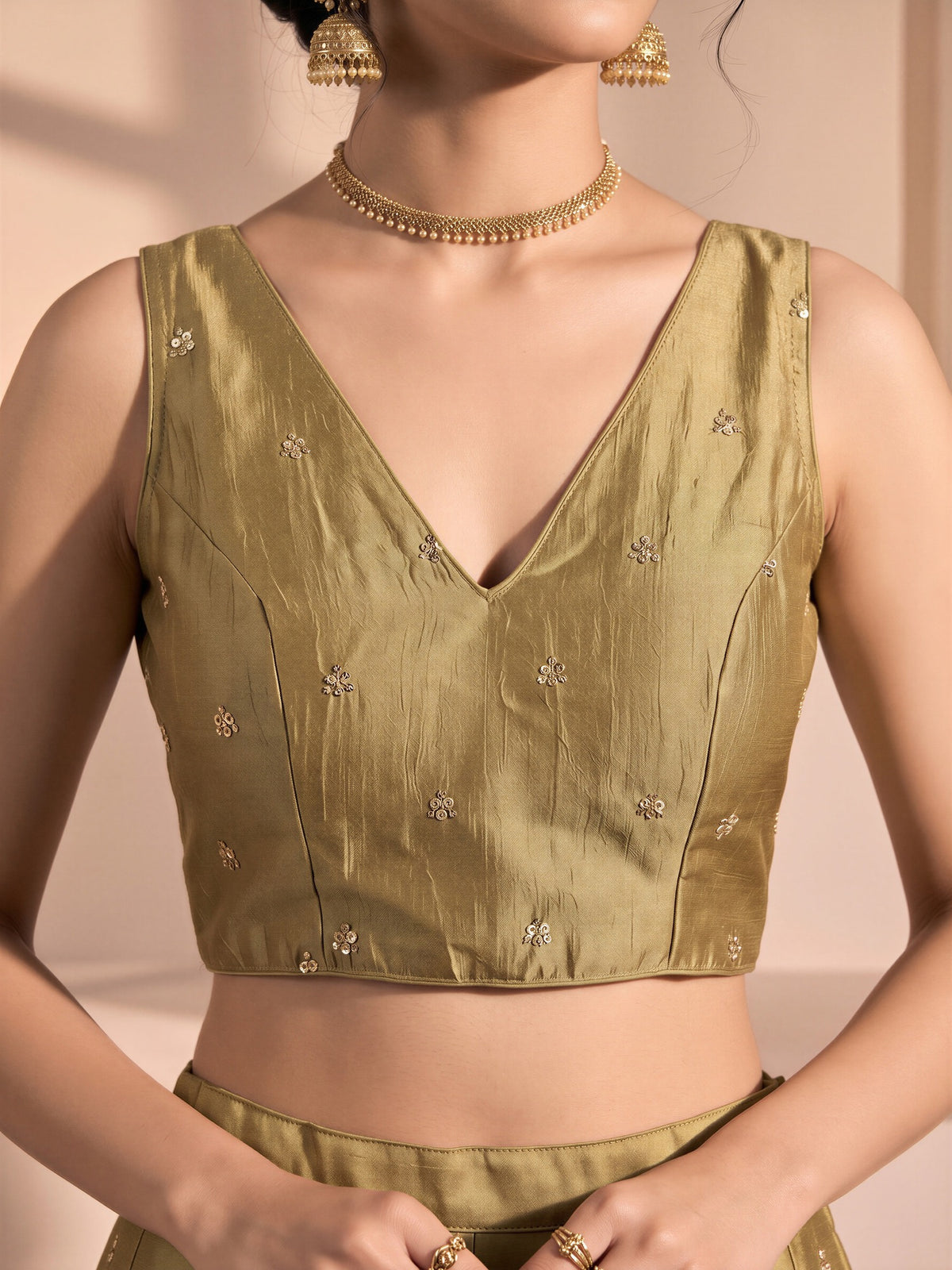 Cream sequin embellished vichitra silk sleeveless readymade saree blouse with v neck view 4