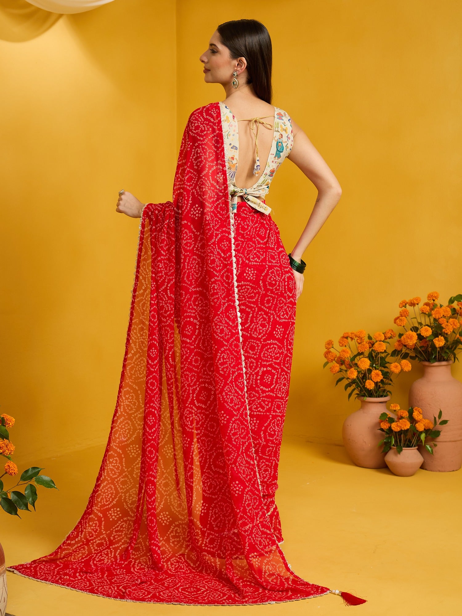 Red Organza saree – detail view 6