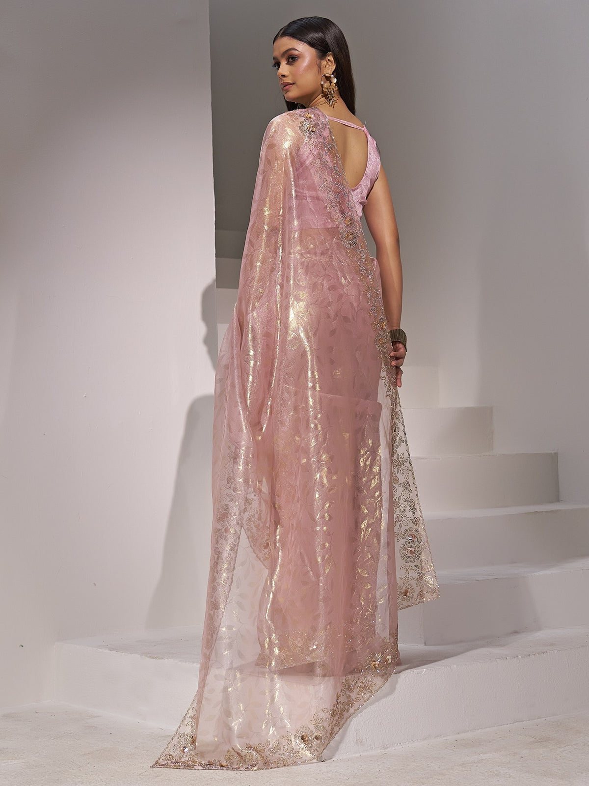 Pink organza saree view 2