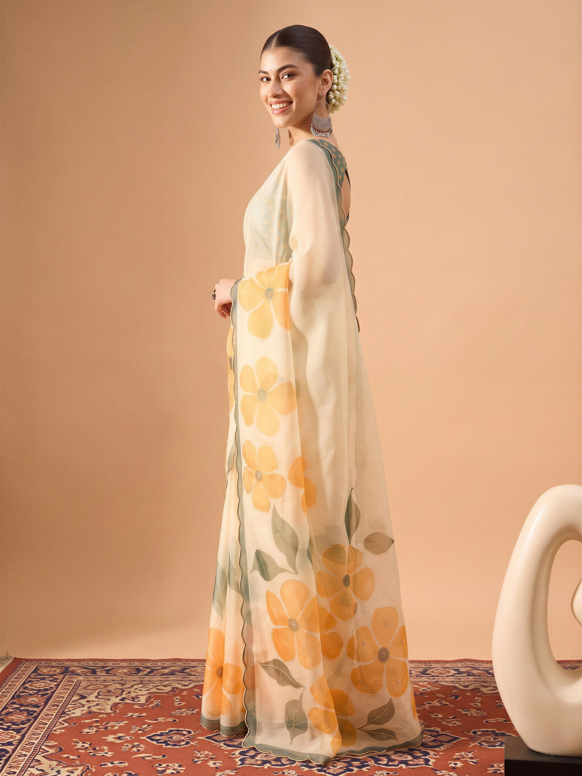 Cream Organza saree – detail view 2