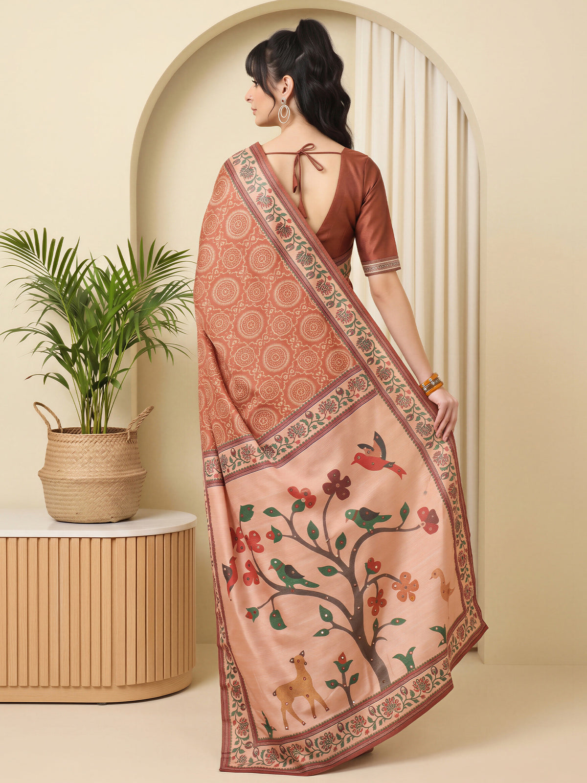 Rust Silk Blend saree – detail view 1