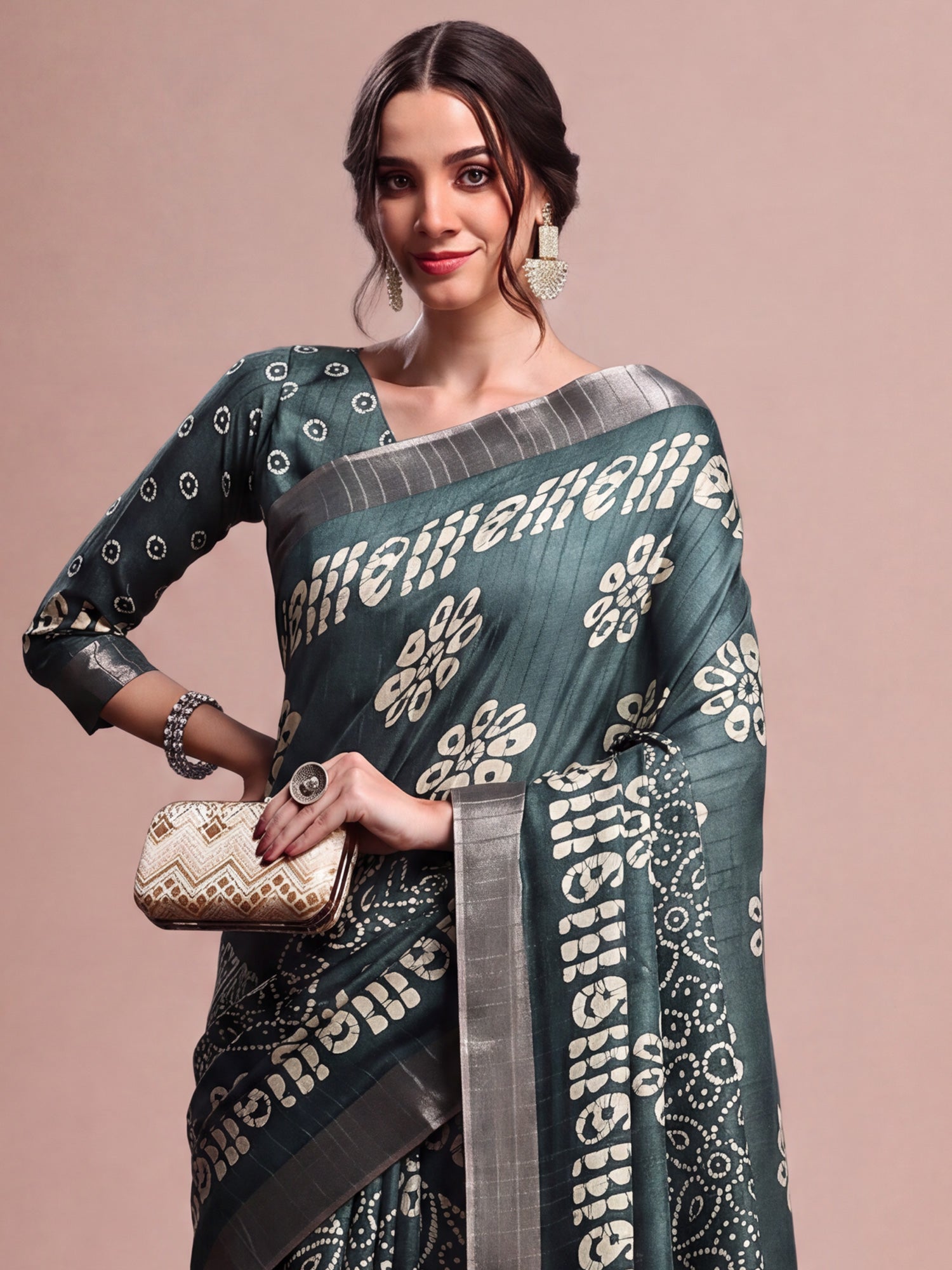 Sea Green Silk Blend saree – detail view 3