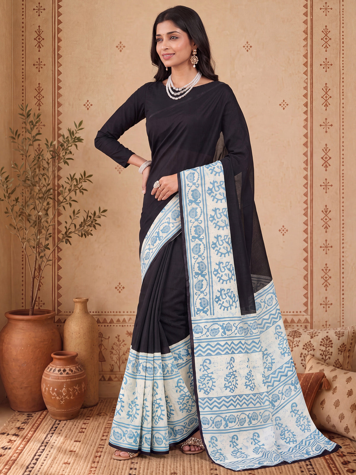 Black Bhagalpuri Silk saree – detail view 3