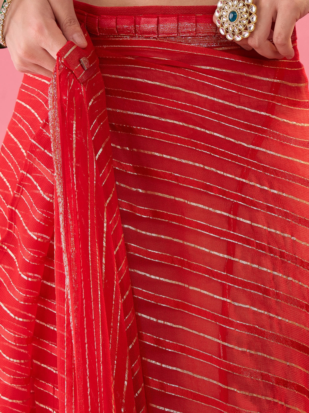 Red Viscose saree – detail view 5