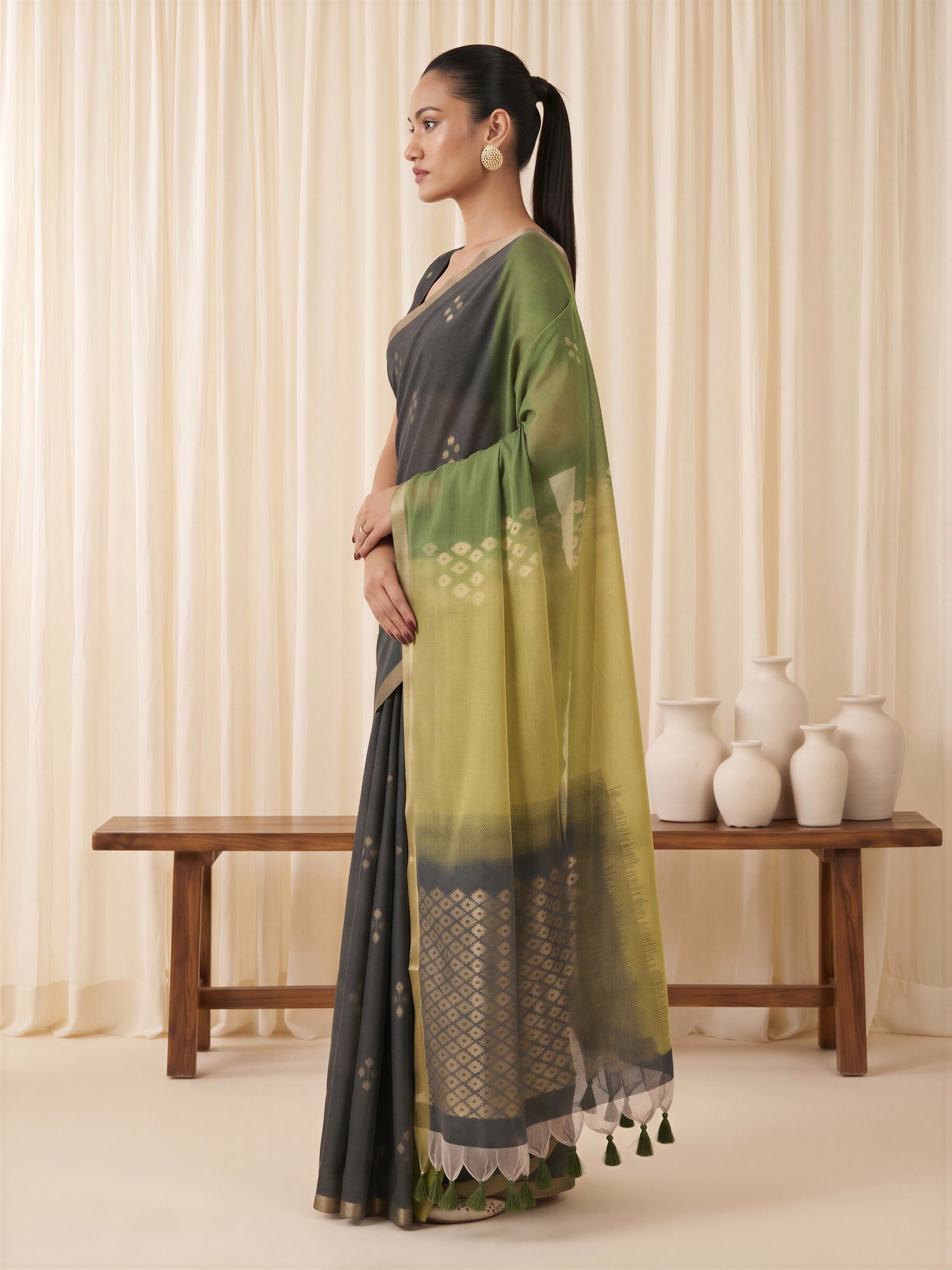 Green Viscose Silk saree – detail view 1