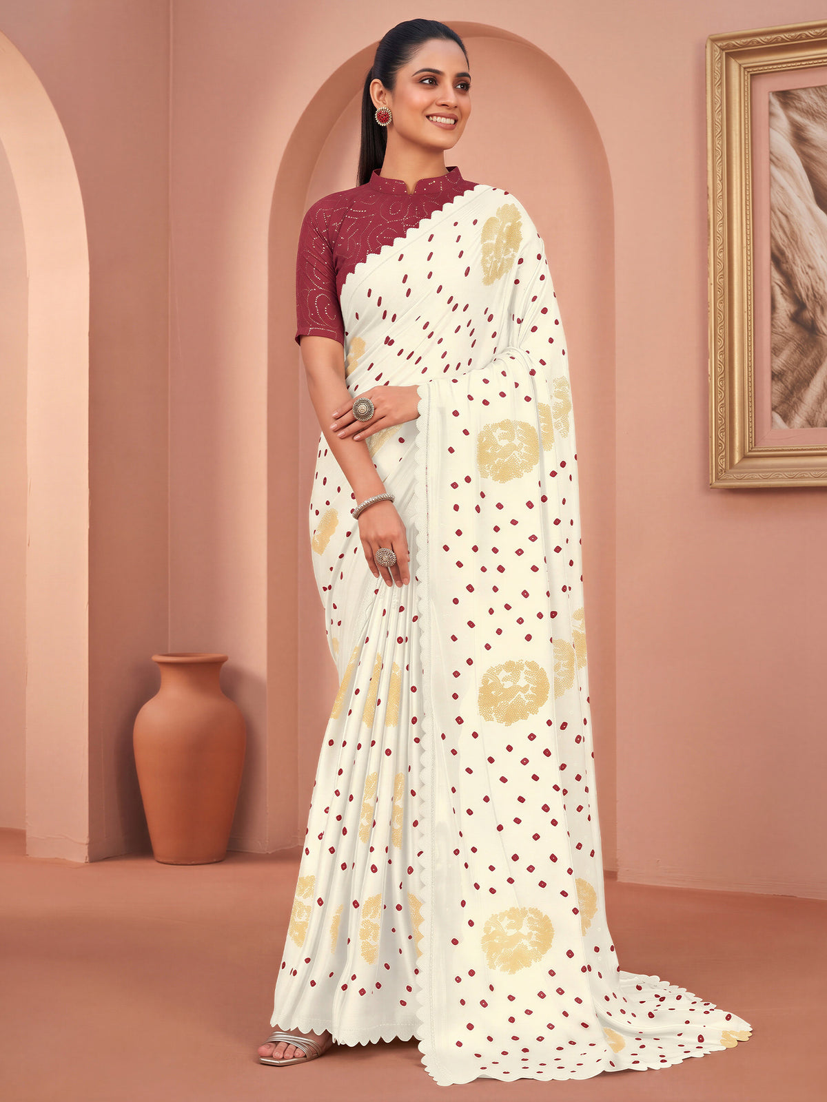 White Chiffon saree – detail view 2