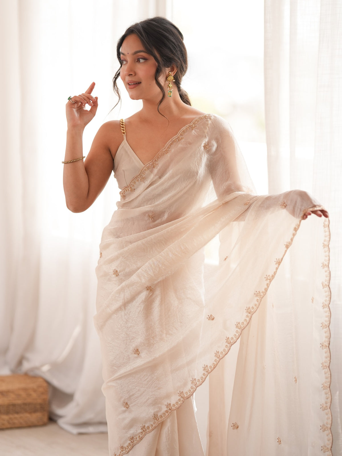 Off White Satin saree – detail view 3