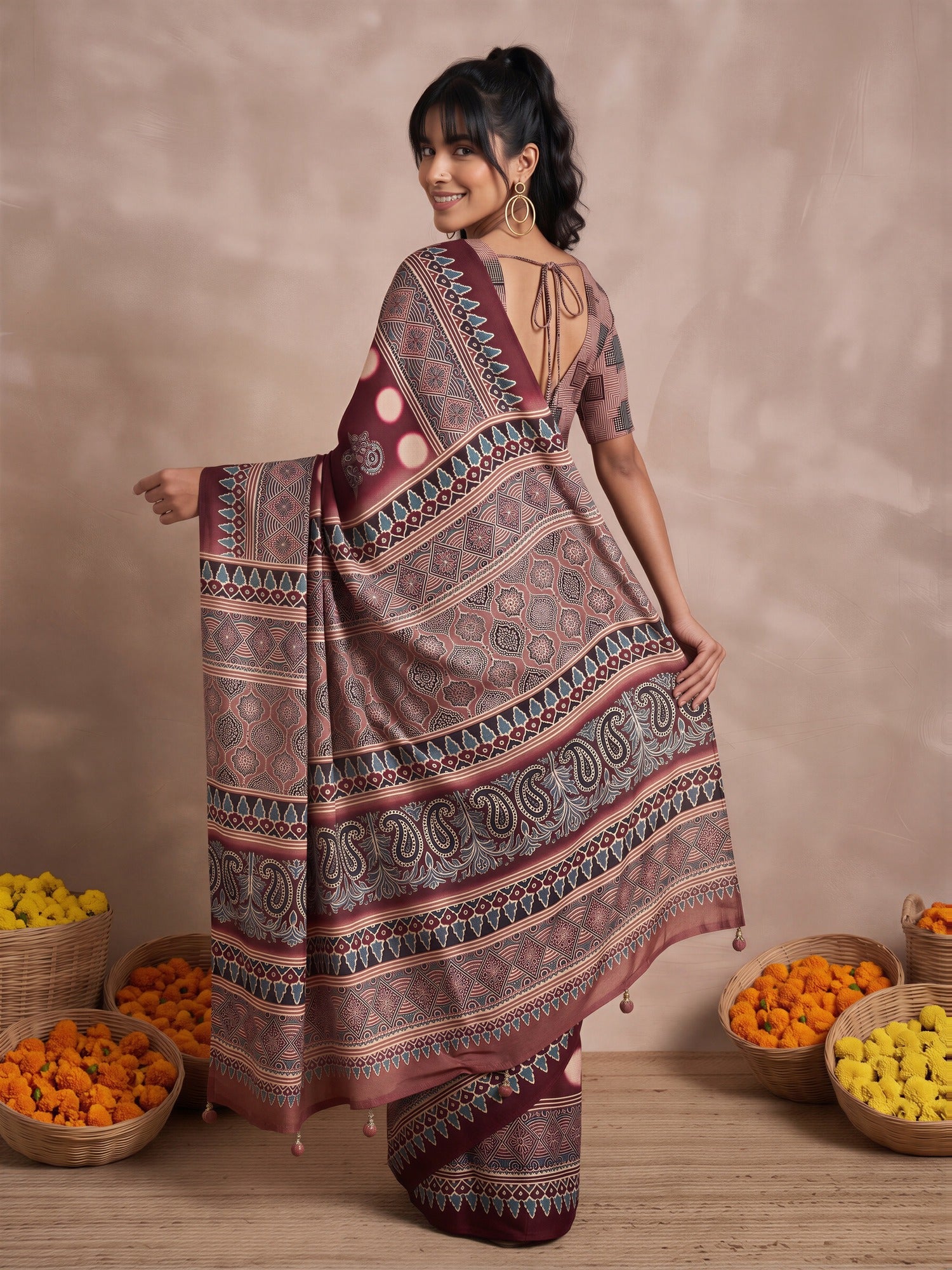 Maroon Viscose Silk saree – detail view 1