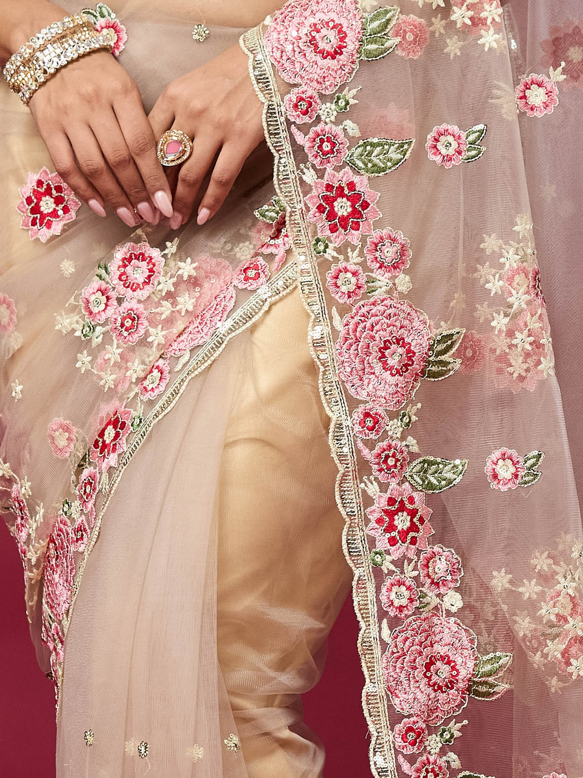 Beige Net saree – detail view 3