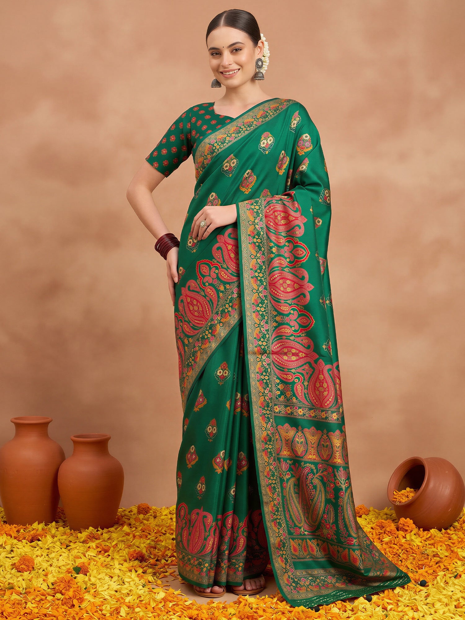 Green Silk Blend saree – detail view 3