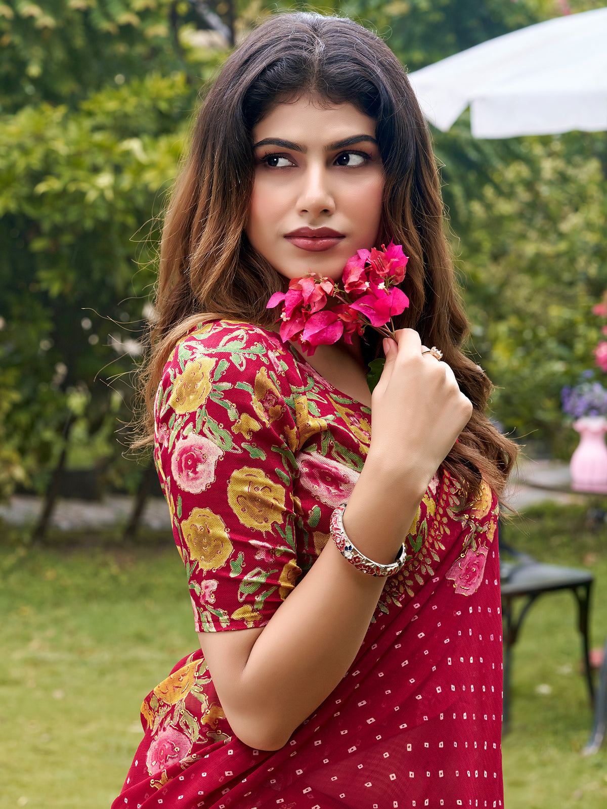 Red Chiffon saree – detail view 2