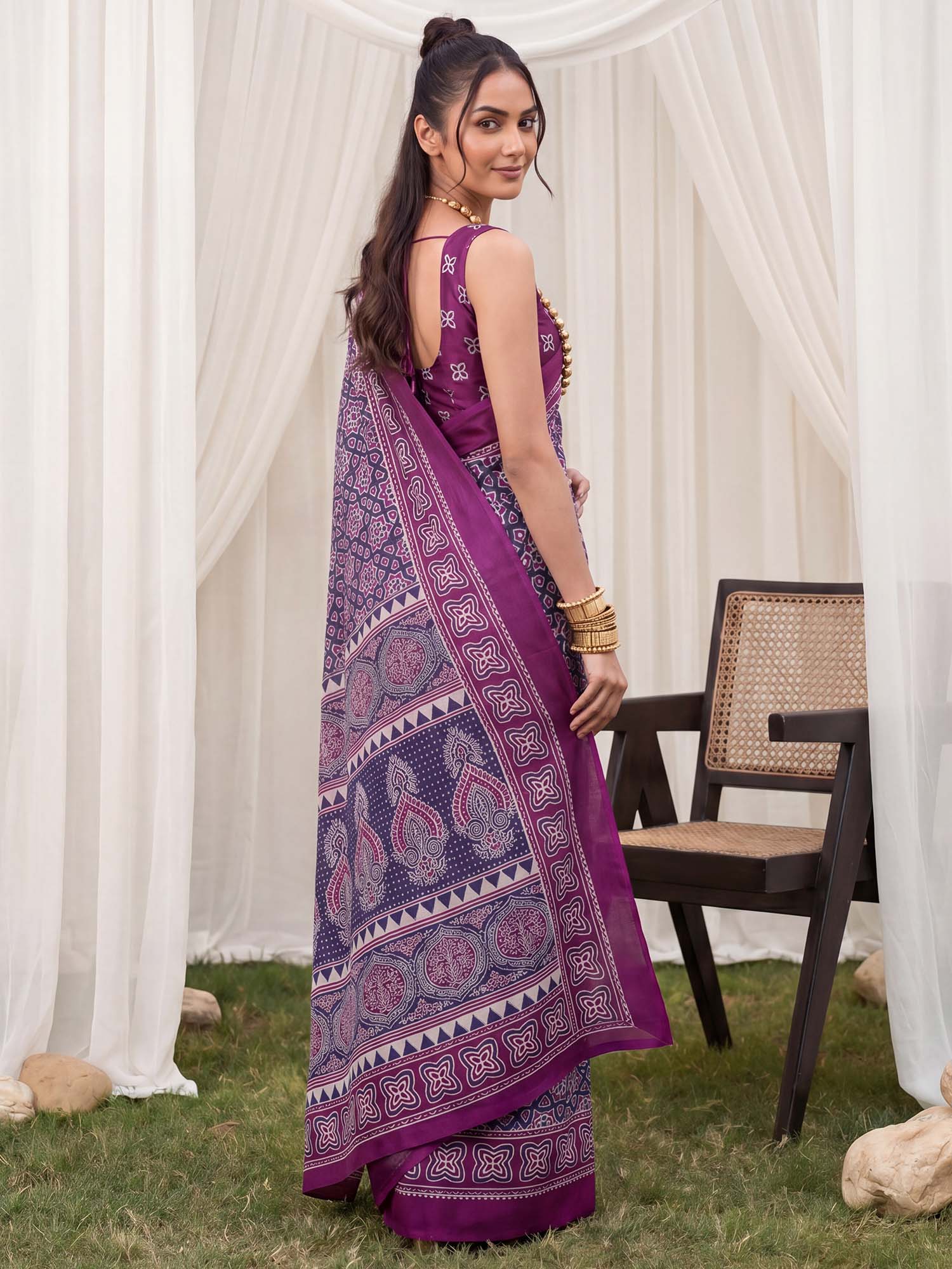 Wine Crepe saree – detail view 1