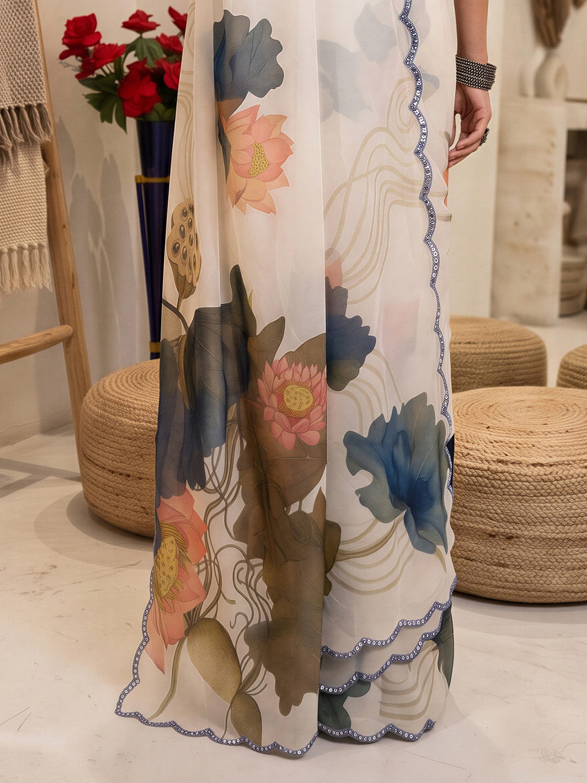 Cream Poly Chiffon saree – detail view 5