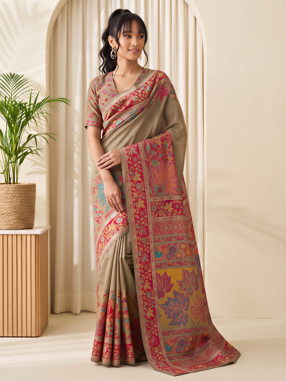 Beige Pashmina Silk saree – detail view 2