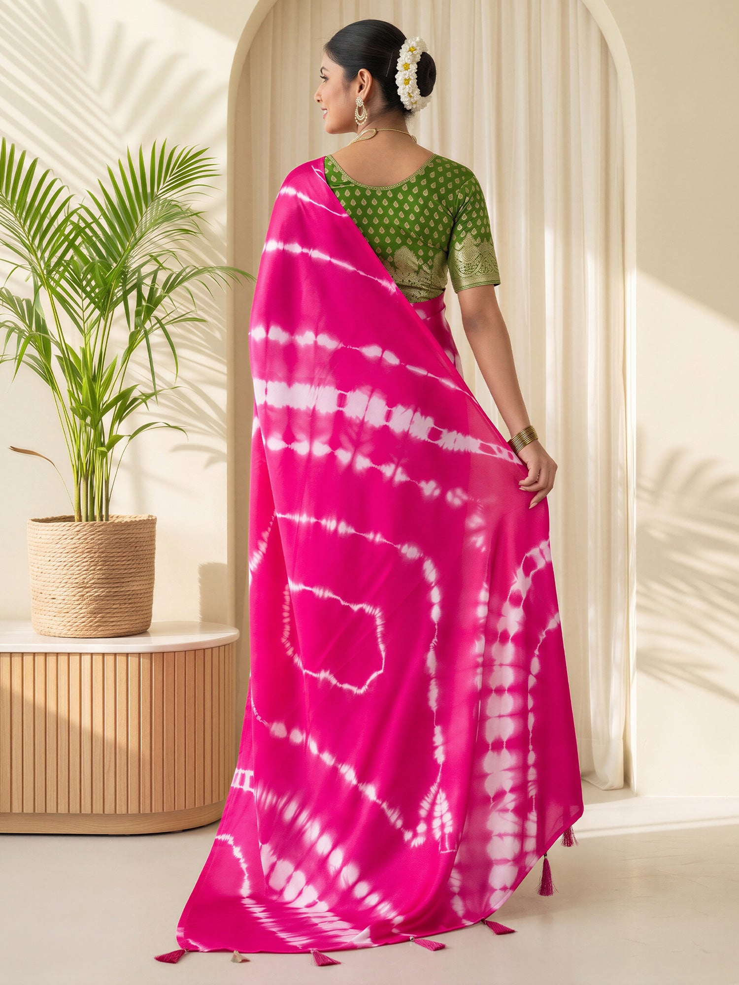 Pink Satin Silk saree – detail view 1