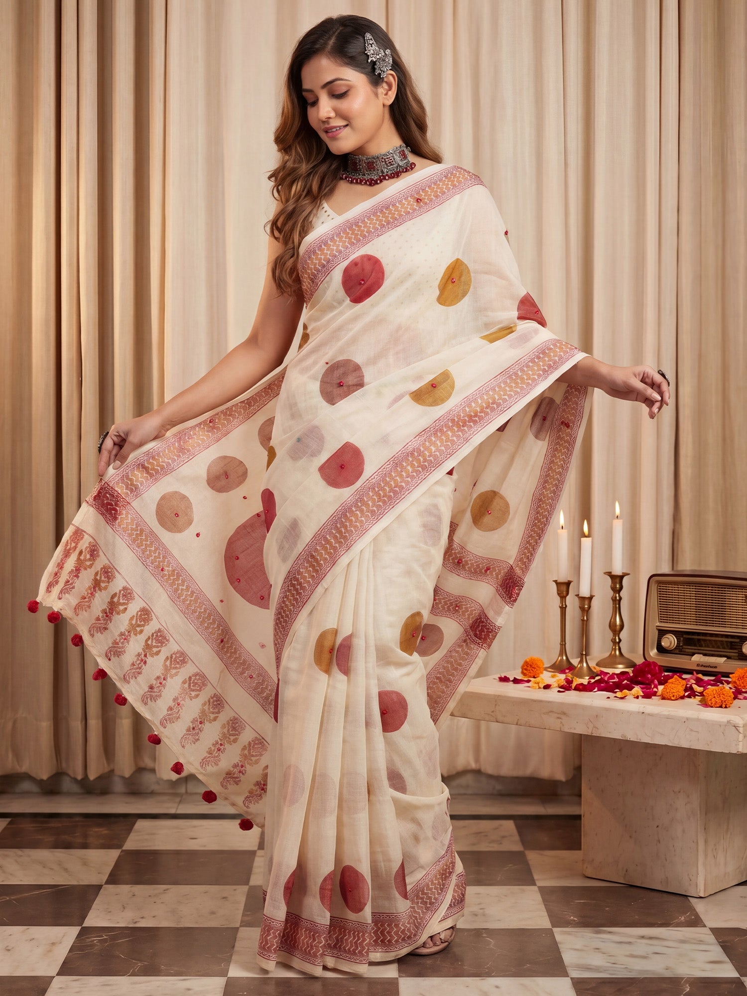 Off White Linen saree – detail view 3