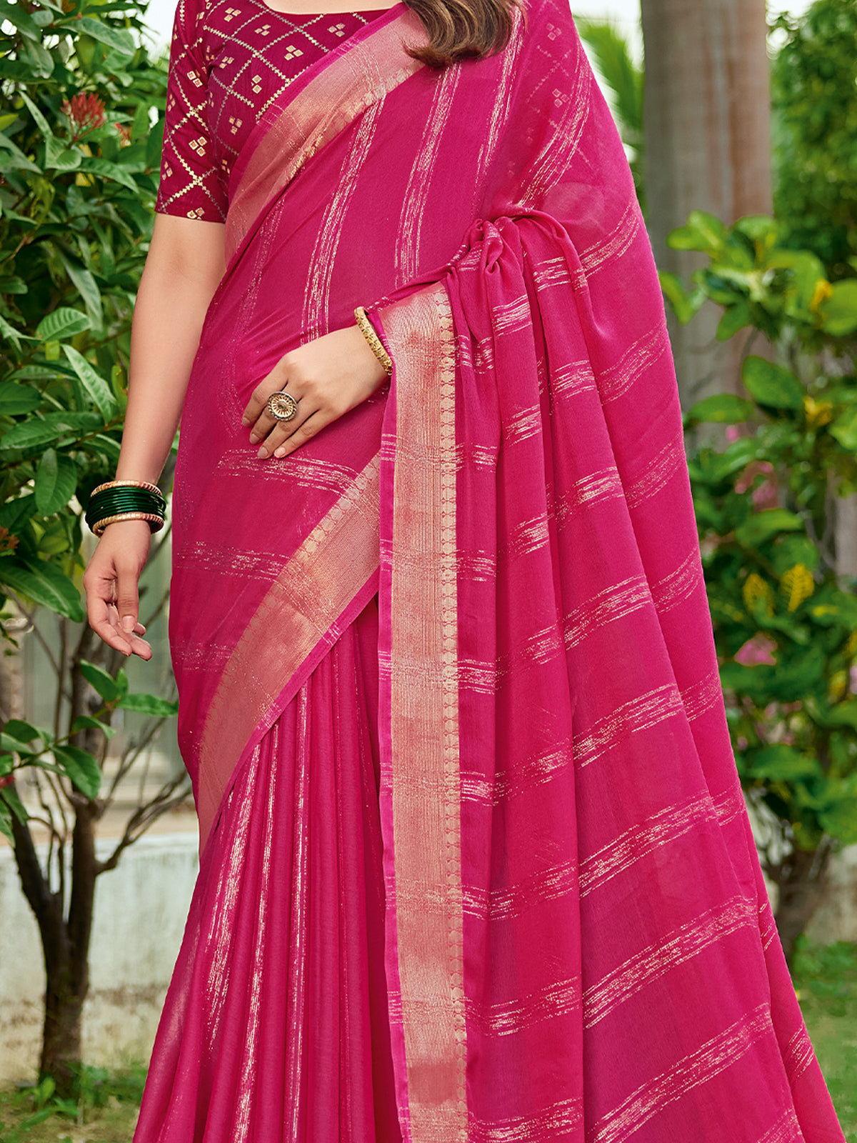 Pink Georgette saree – detail view 3