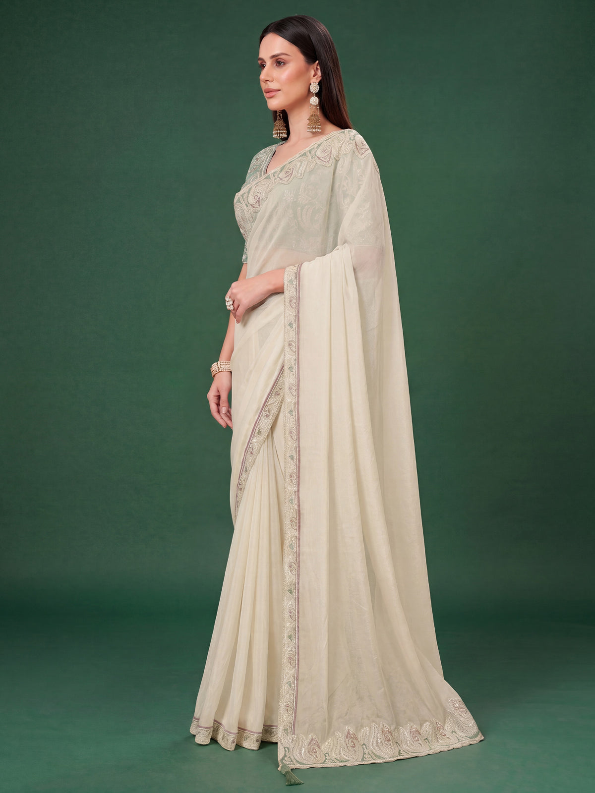 Off White Georgette saree – detail view 2