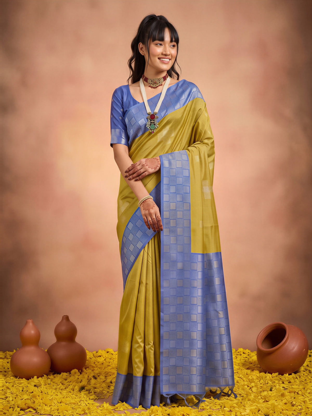 Olive Cotton Blend saree – detail view 3