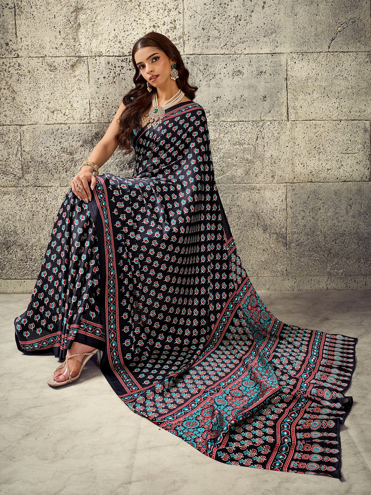 Black Satin saree – detail view 4