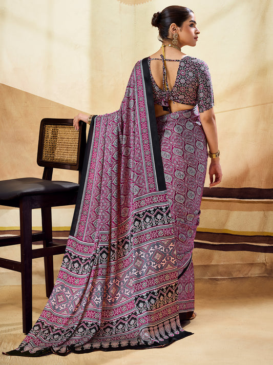 Magenta Satin saree – detail view 1